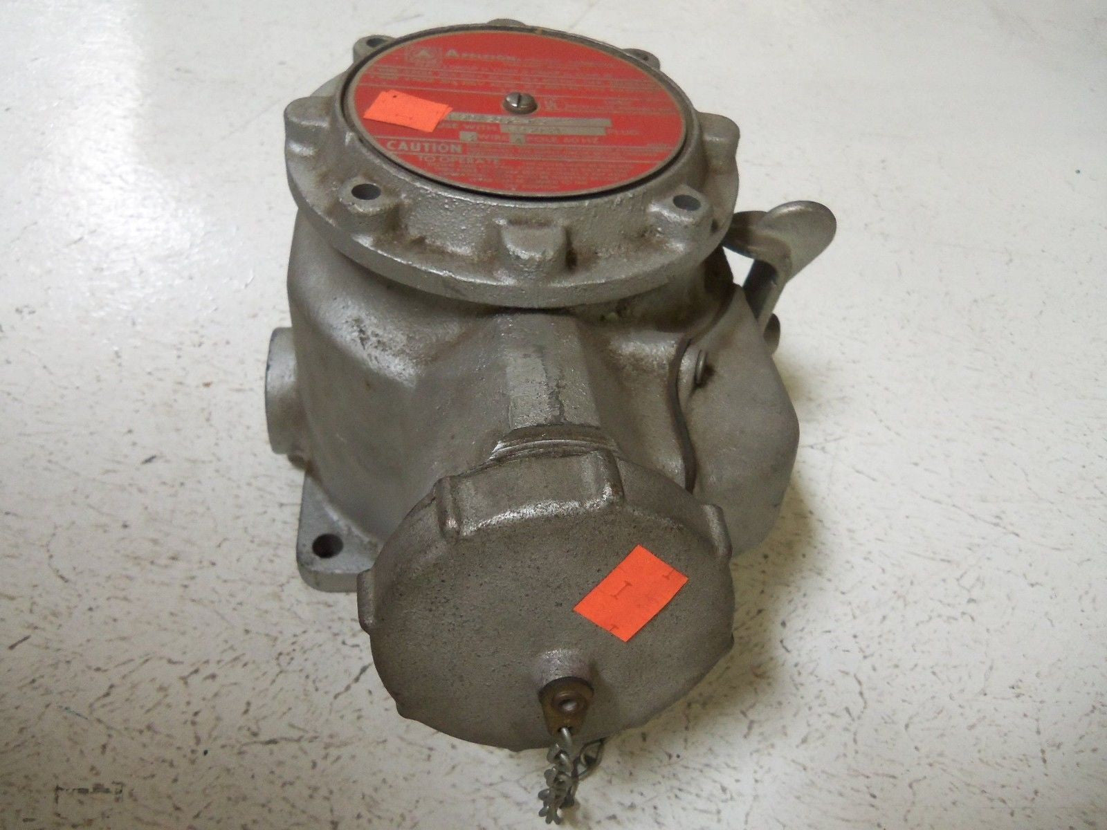 APPLETON FSQX3034-75 RECEPTACLE *USED*
