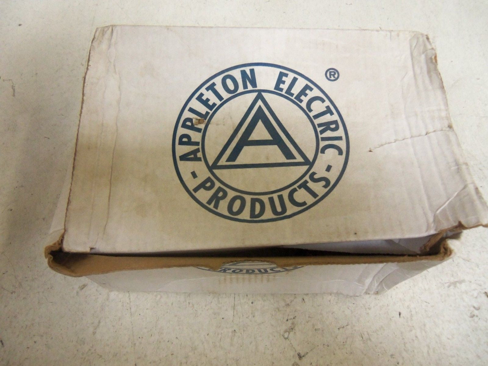 APPLETON LB67 CONDUIT *NEW IN BOX*
