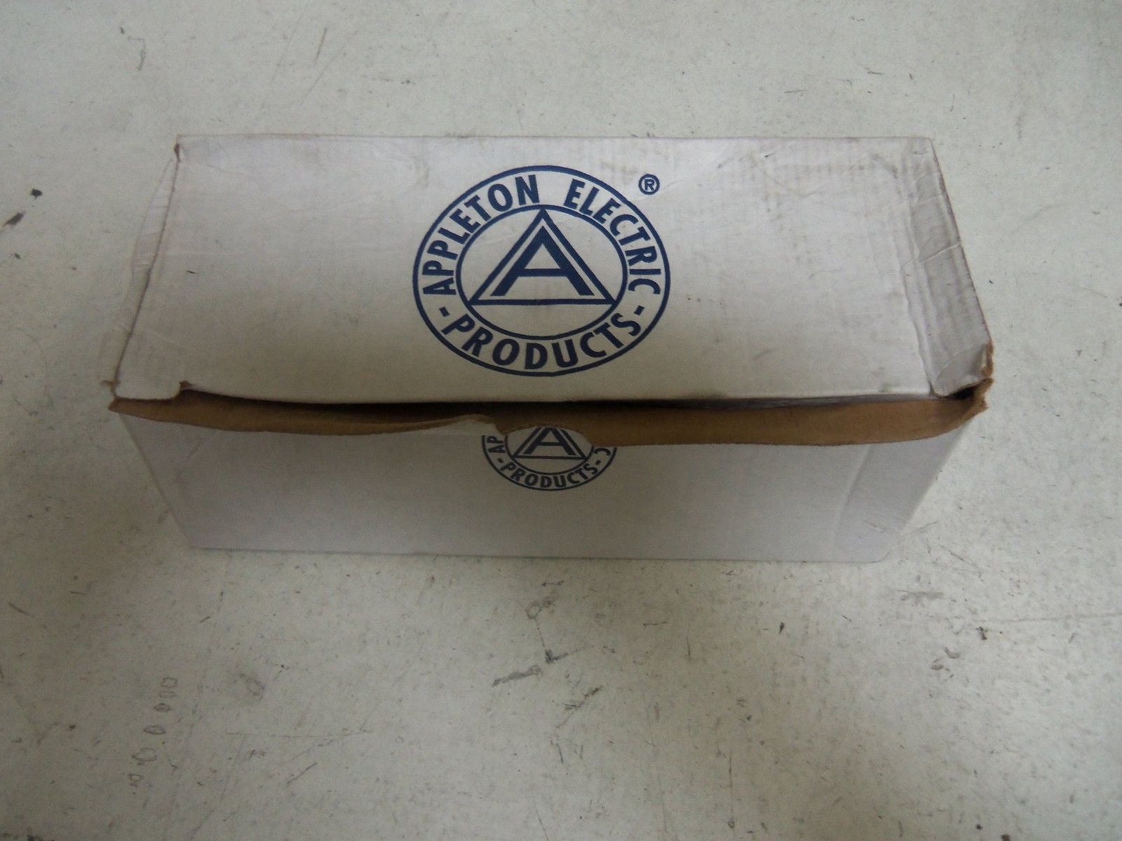 APPLETON LL150-M CONDUIT *NEW IN BOX*