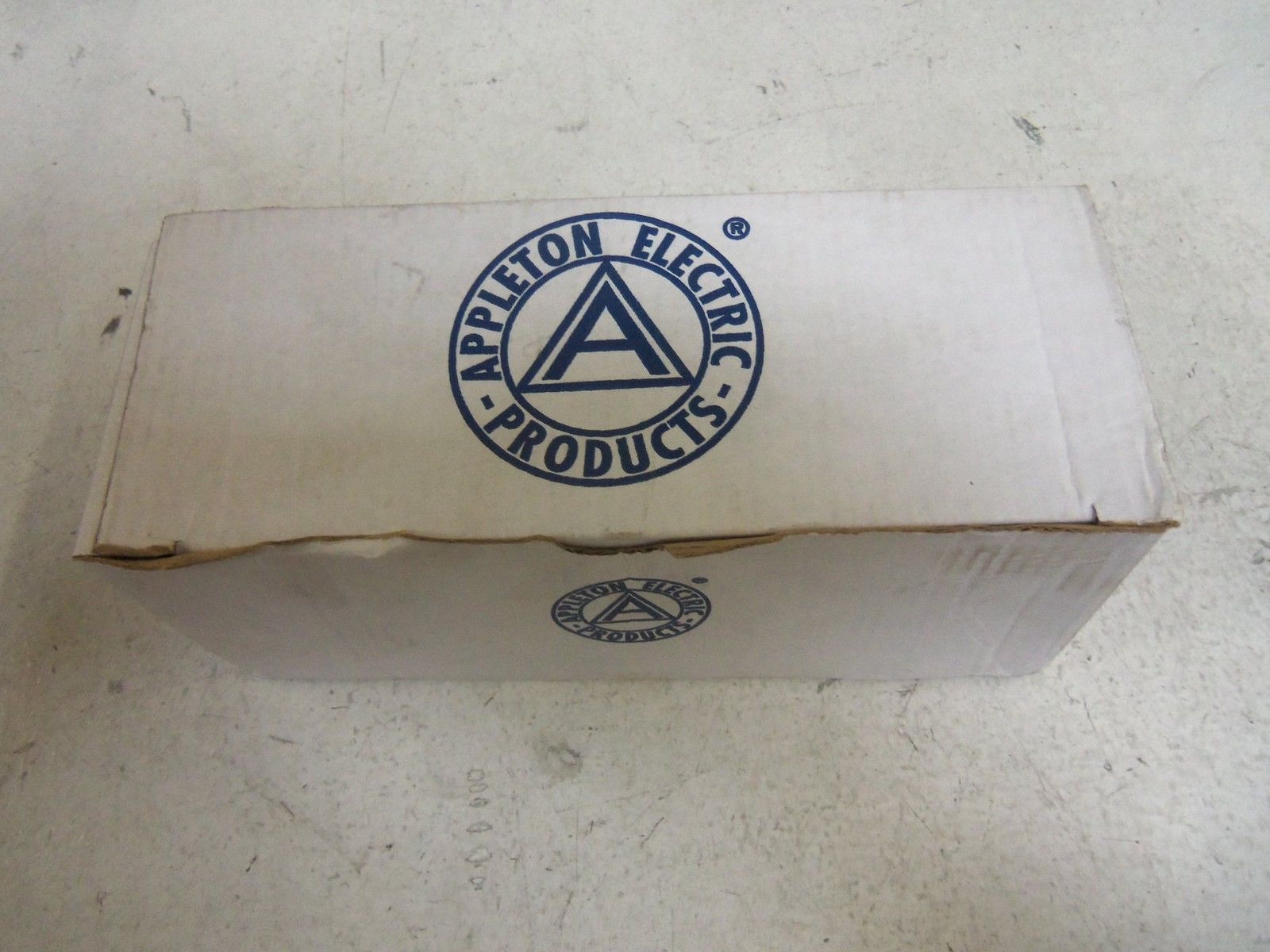 APPLETON LR125-M CONDUIT *NEW IN BOX*