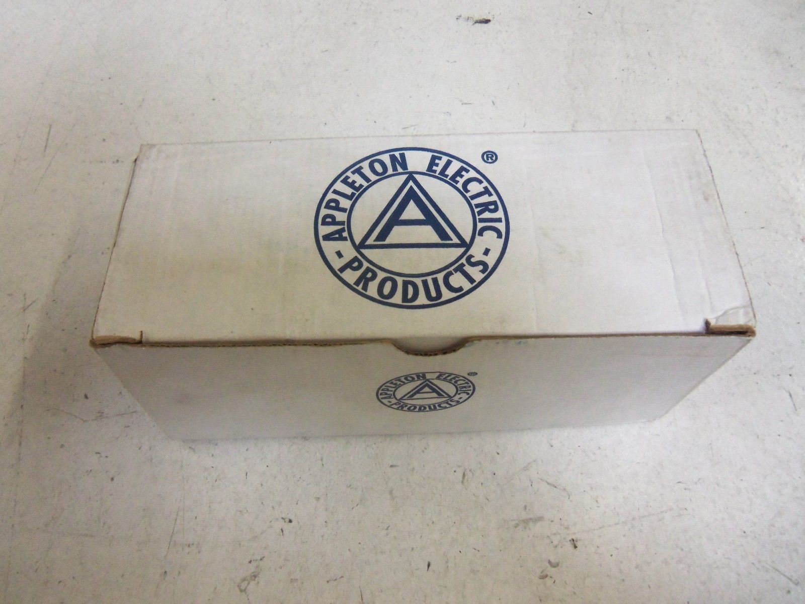 APPLETON LR57 CONDUIT *NEW IN BOX*