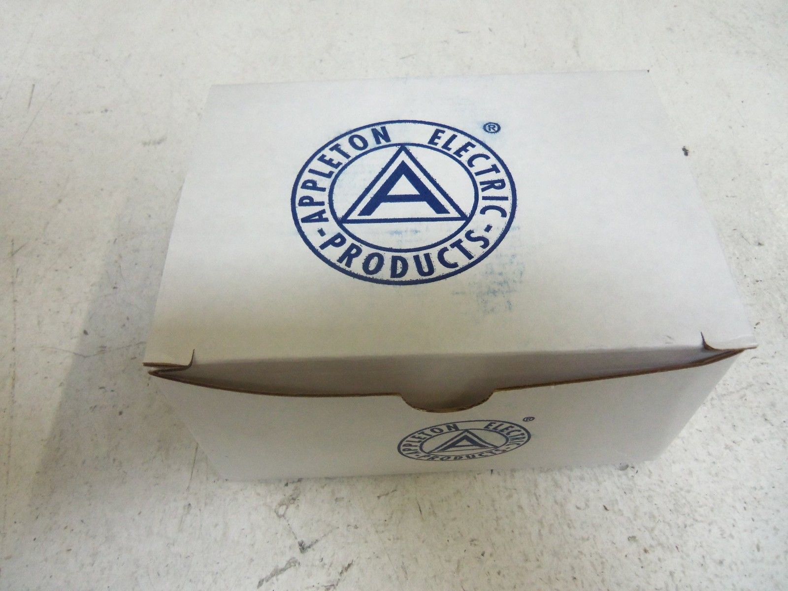 APPLETON ST-90200L CONDUIT *NEW IN BOX*