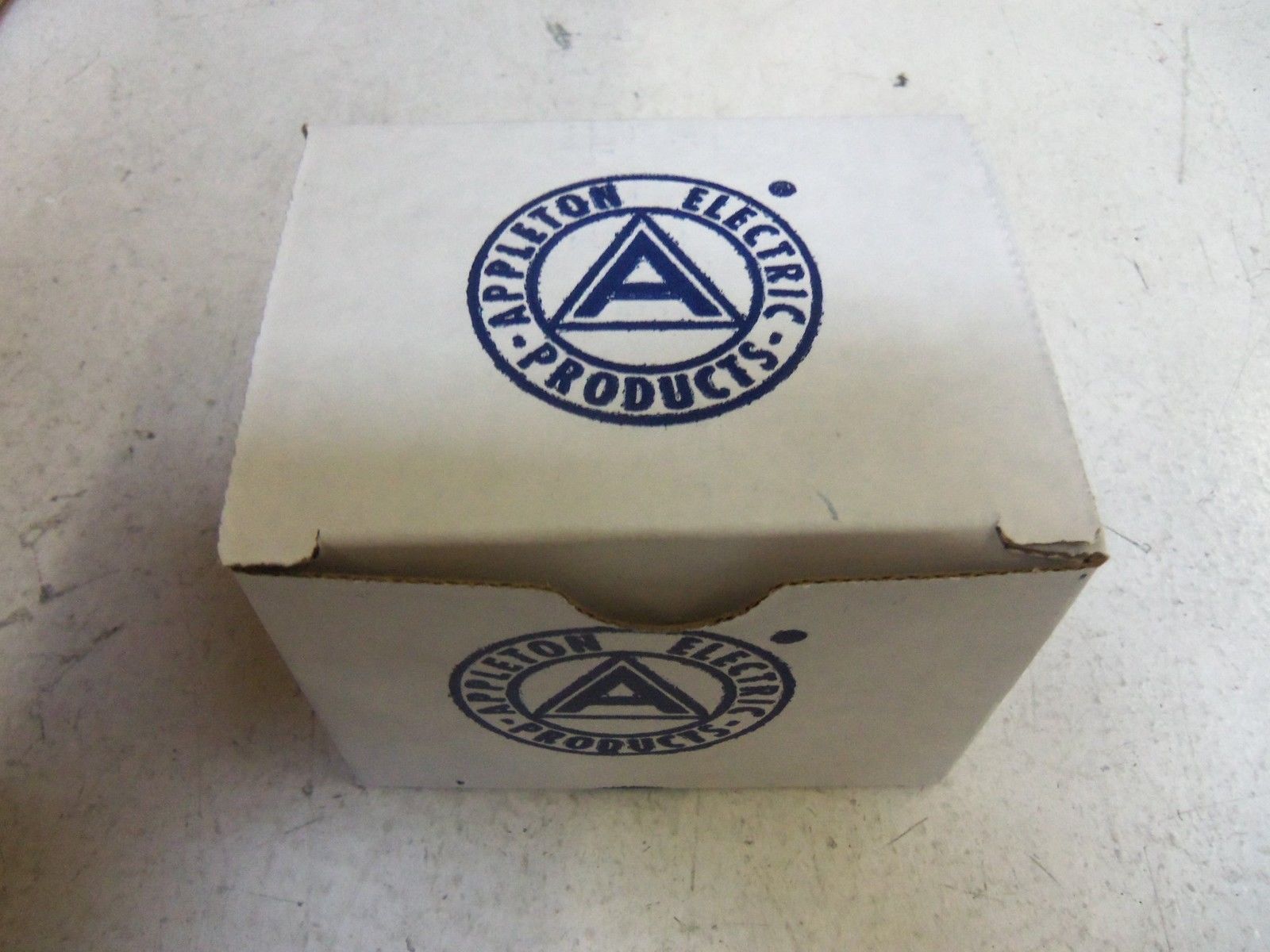 APPLETON ST-200 CONDUIT *NEW IN BOX*