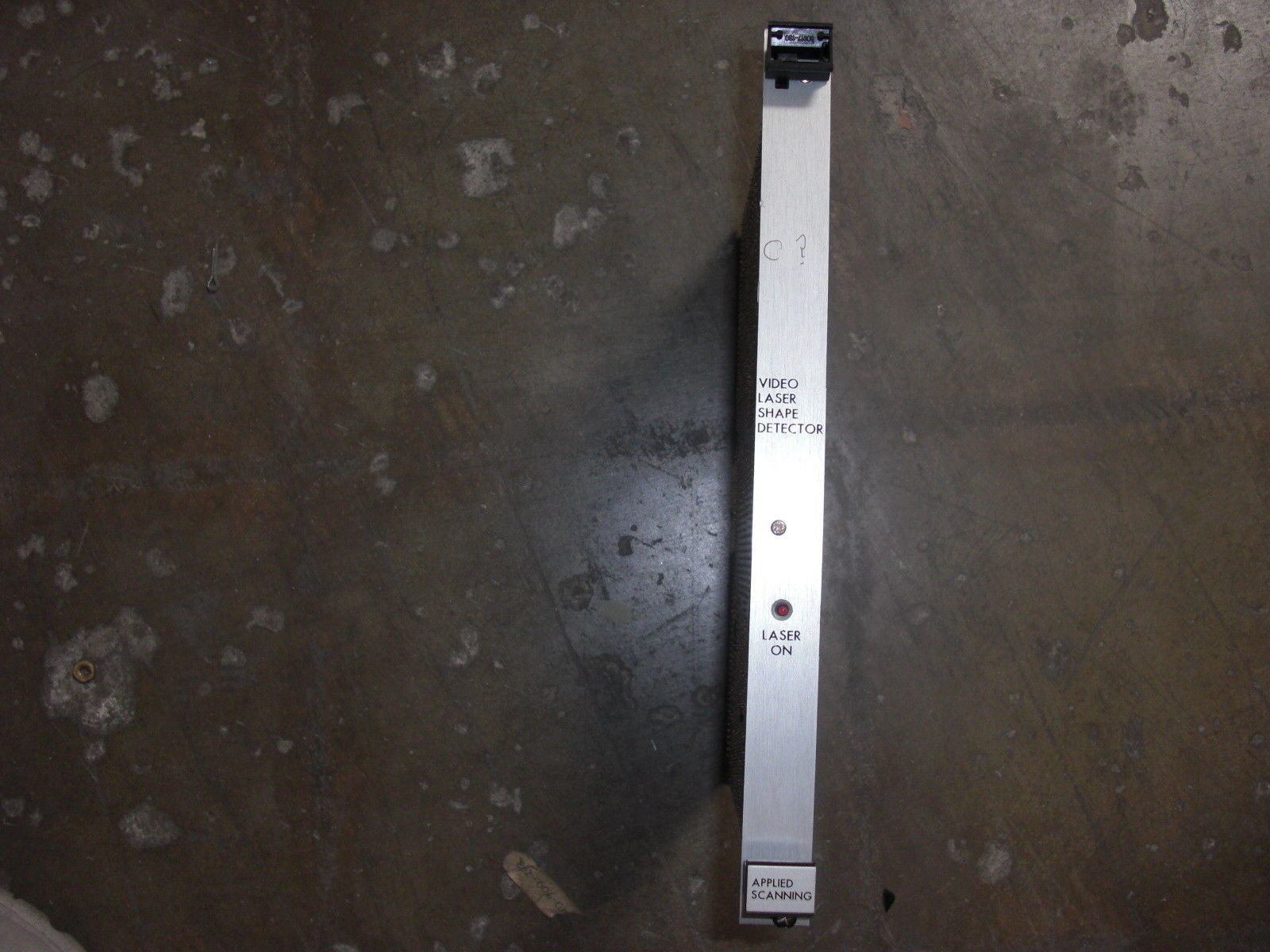 APPLIED SCANNING TECHNOLOGY 2029-100124C VIDEO LASER SHAPE DETECTOR *USED*