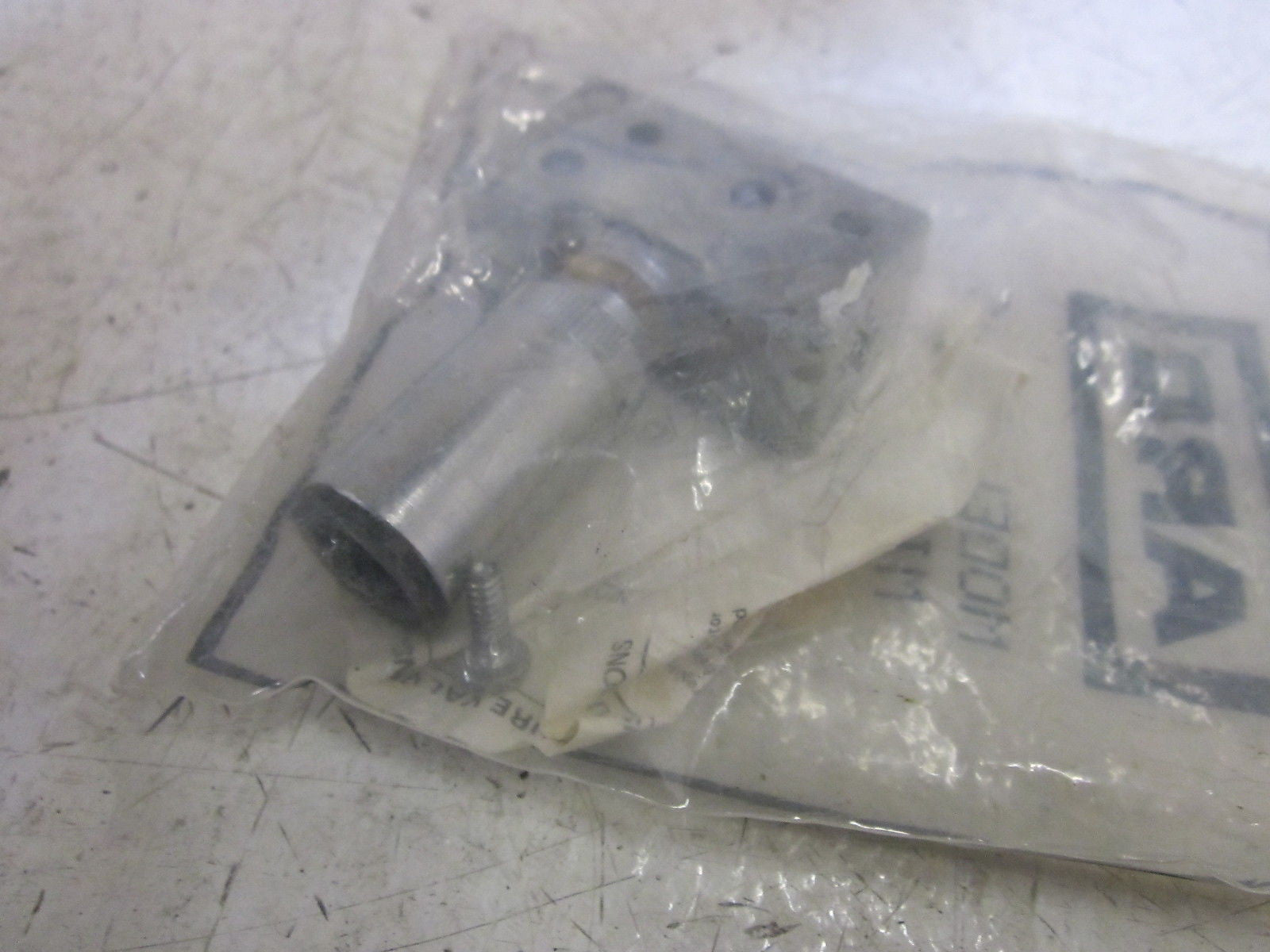 ARO 206-C MINIATURE VALVE  *NEW IN A FACTORY BAG*