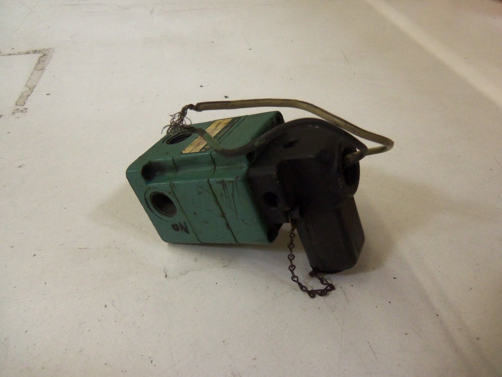 ARO 5231-2613-3 *USED*