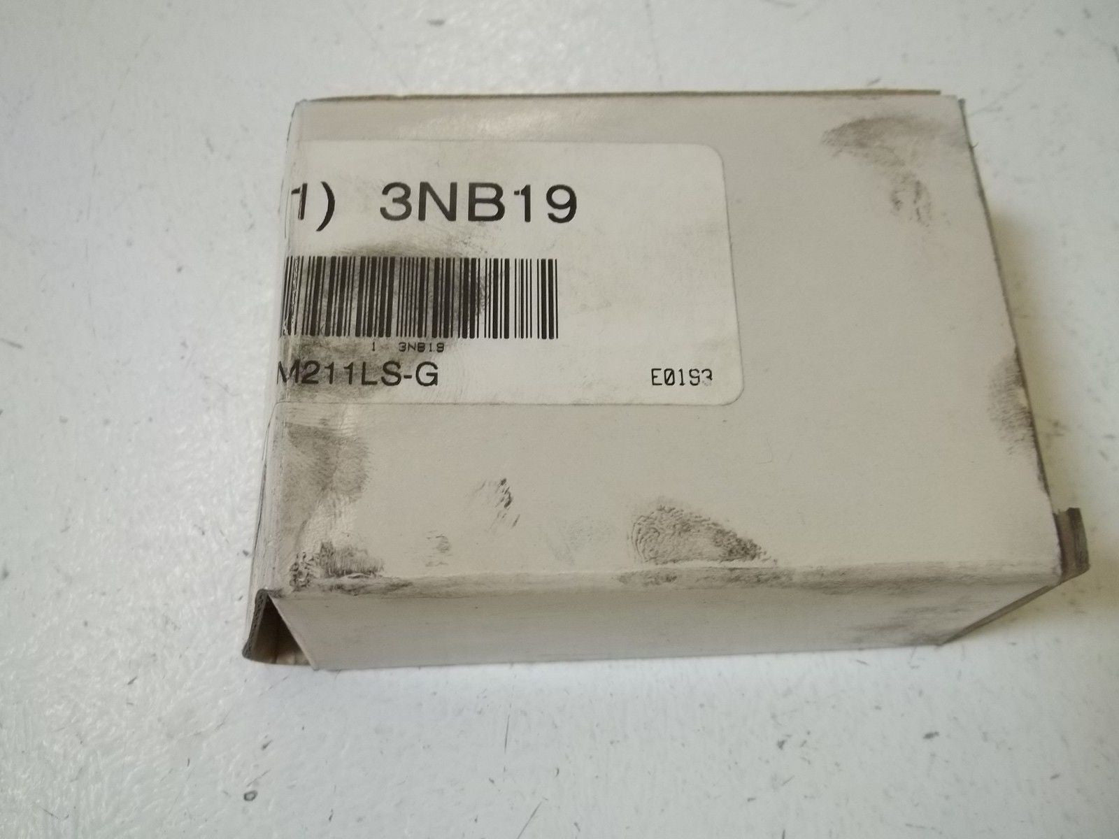 ARO M211LS-G VALVE, PNEUMATIC *NEW IN BOX*