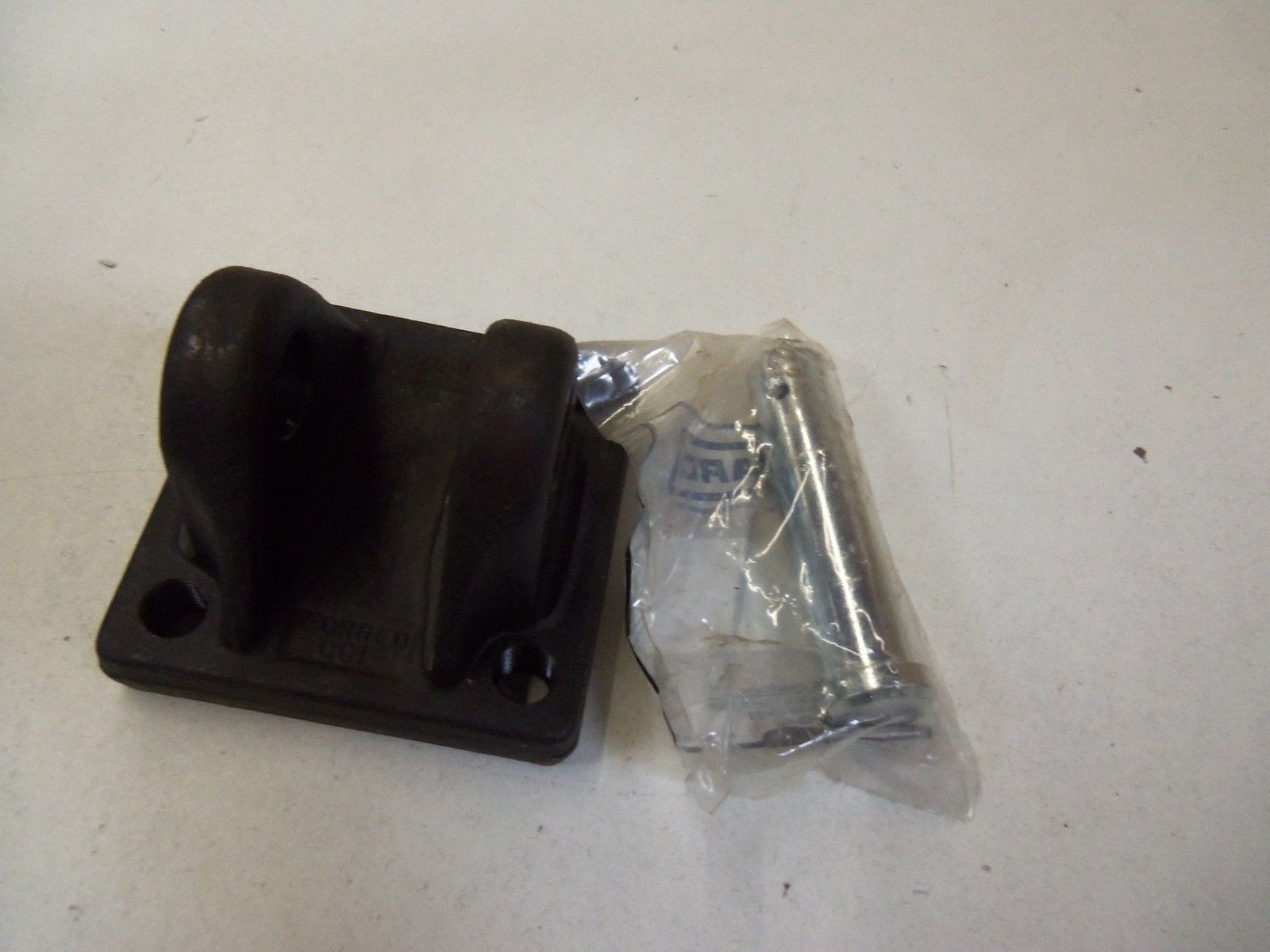ARO MOUNTING KIT 1172O6-5 *NEW IN BOX*