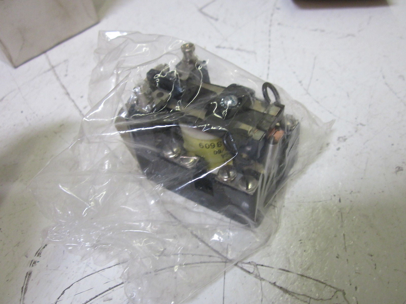 ARROW HART MR2TU20 MAGNETIC RELAY 110V COIL *NEW IN BOX*