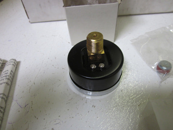 ARROW PNEUMATICS 9008 PRESSURE REGULATOR W/ GAUGE R352 *NEW IN BOX*