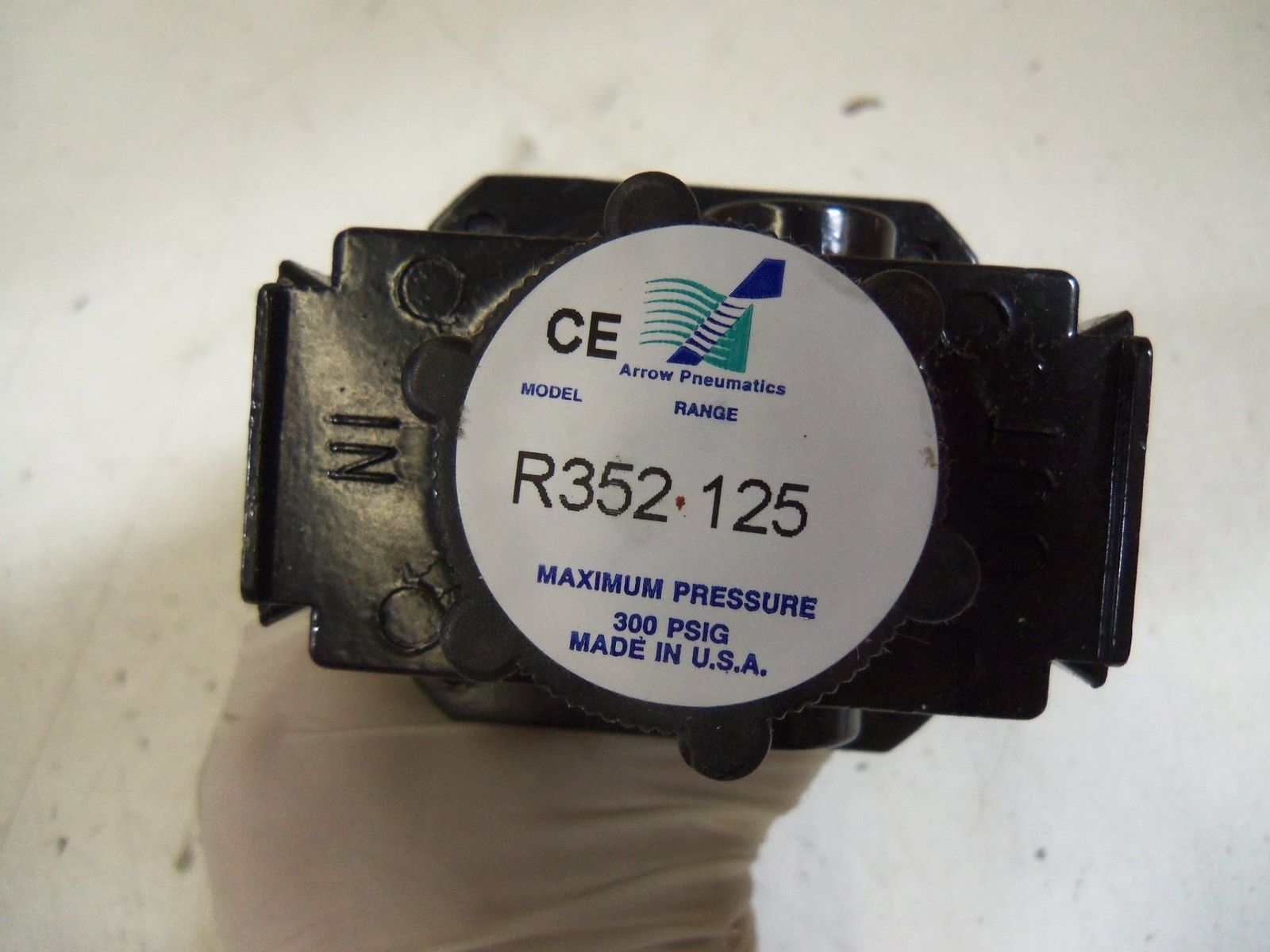ARROW PNEUMATICS R352 125 *NEW NO BOX*