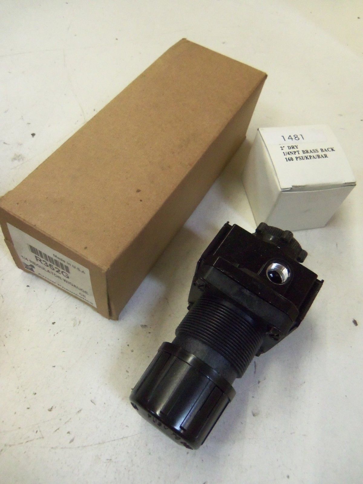 ARROW PNEUMATICS R352G *NEW IN BOX*
