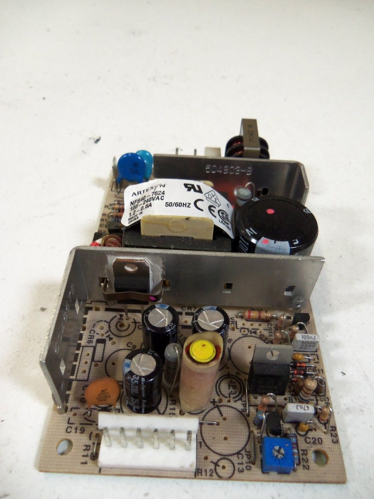 ARTESYN NFS40-7624 *NEW NO BOX*