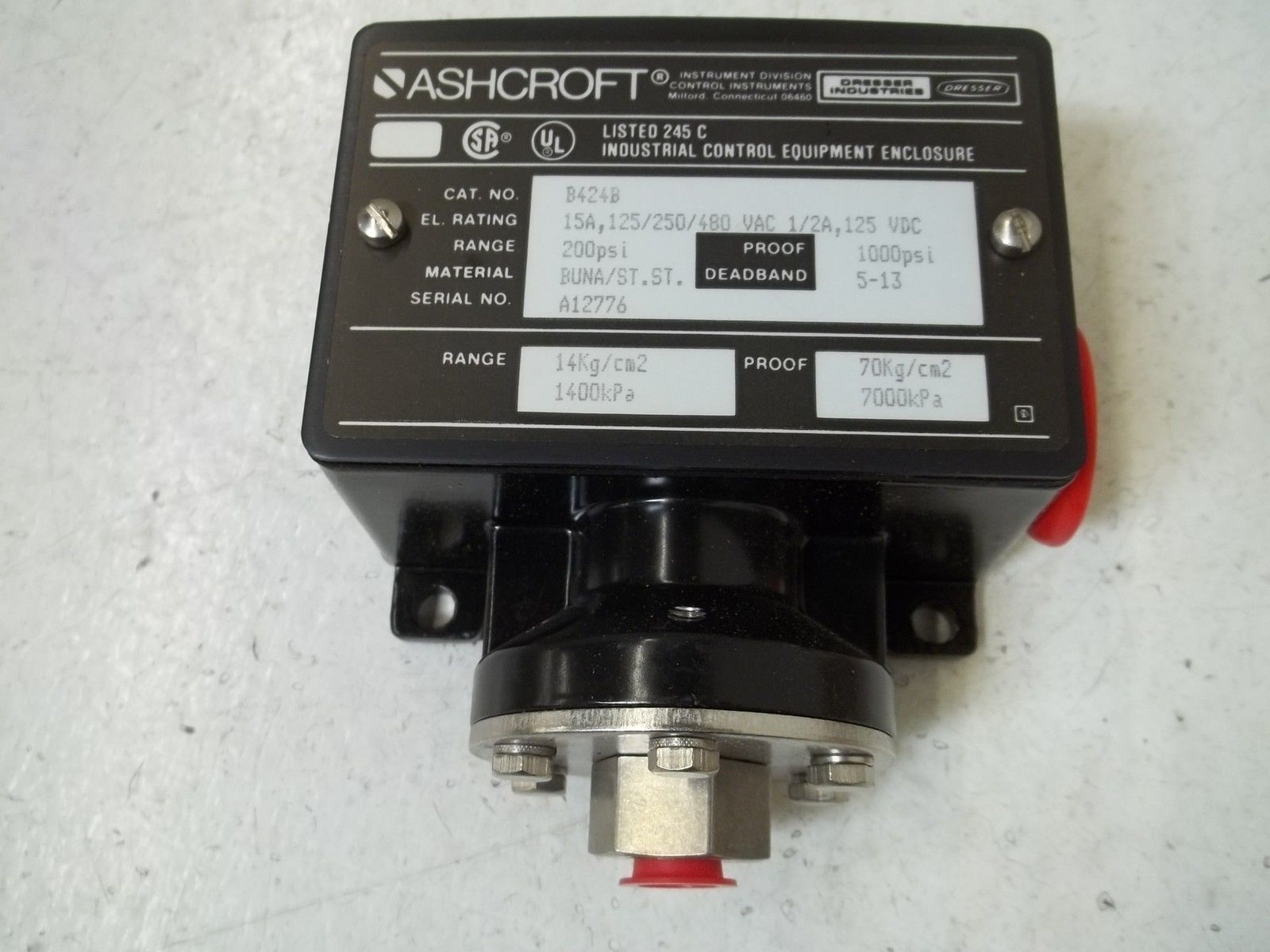 ASCHROFT B424B 200PSI *NEW IN BOX*