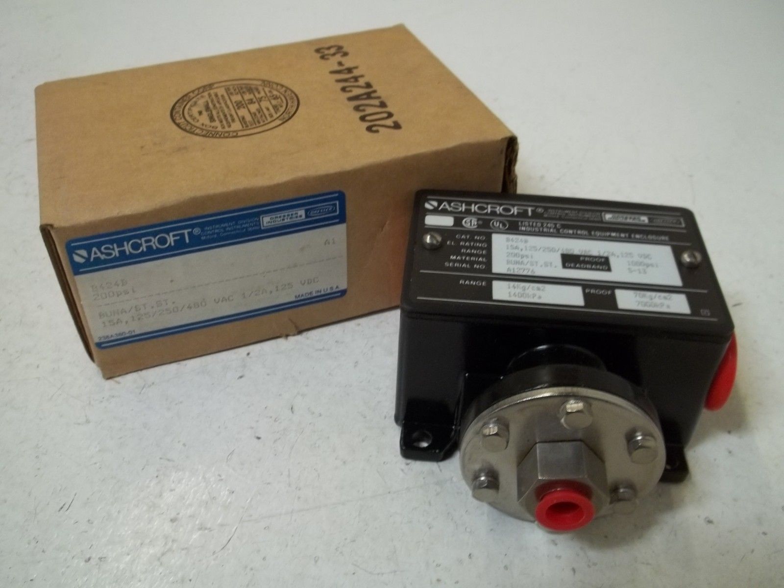 ASCHROFT B424B 200PSI *NEW IN BOX*