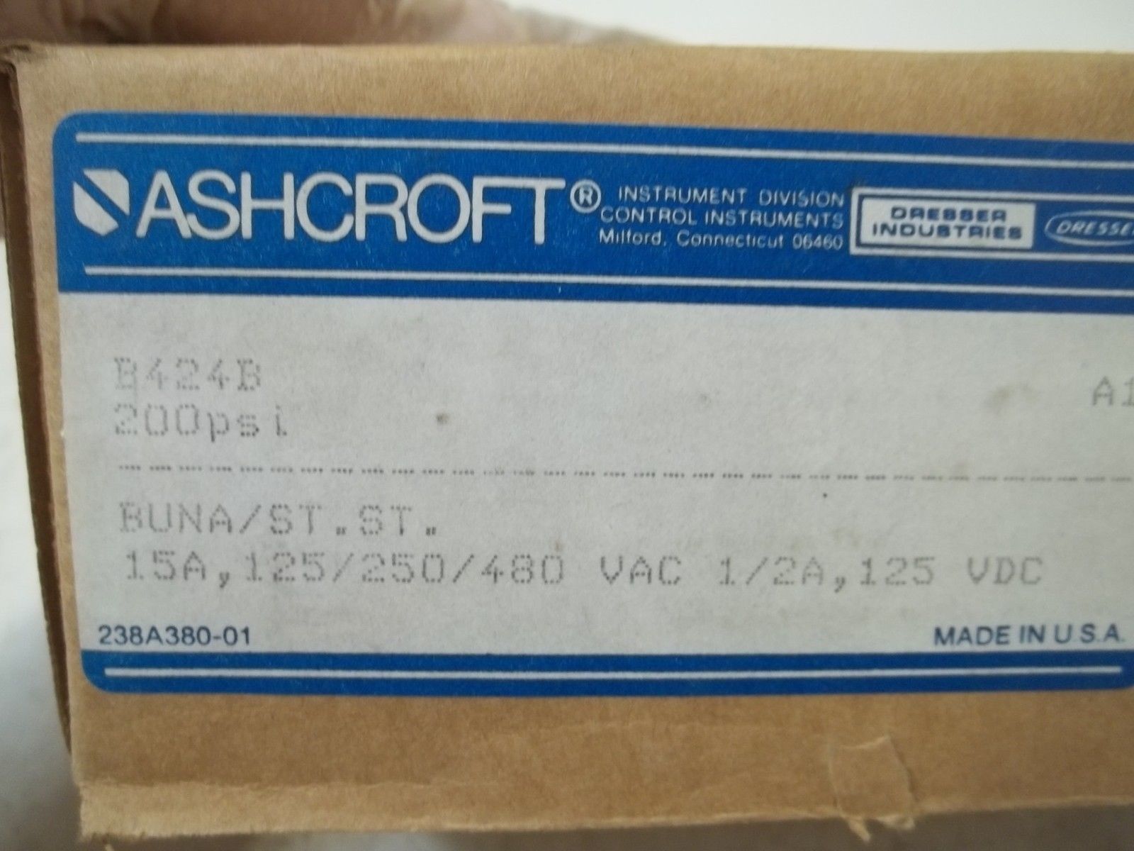 ASCHROFT B424B 200PSI *NEW IN BOX*
