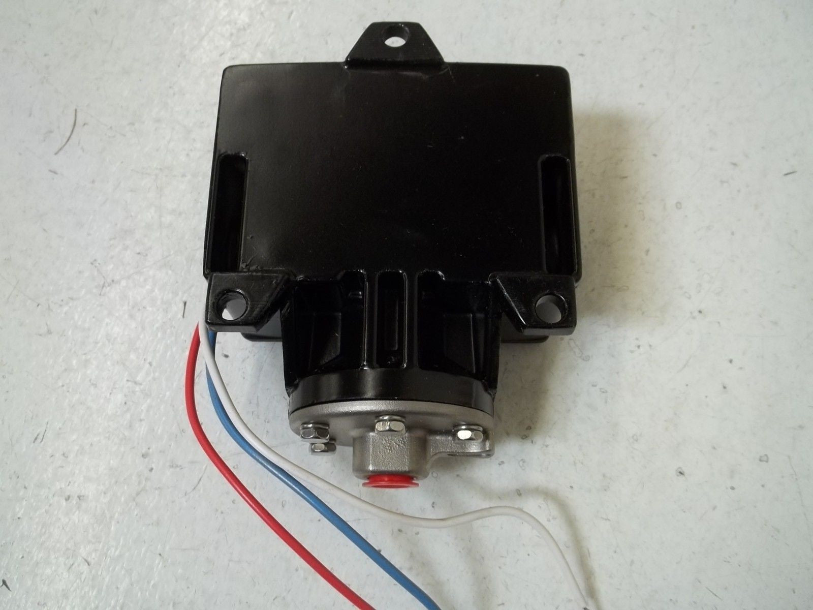 ASCHROFT B464B PRESSURE SWITCH 100PSI *NEW IN BOX*