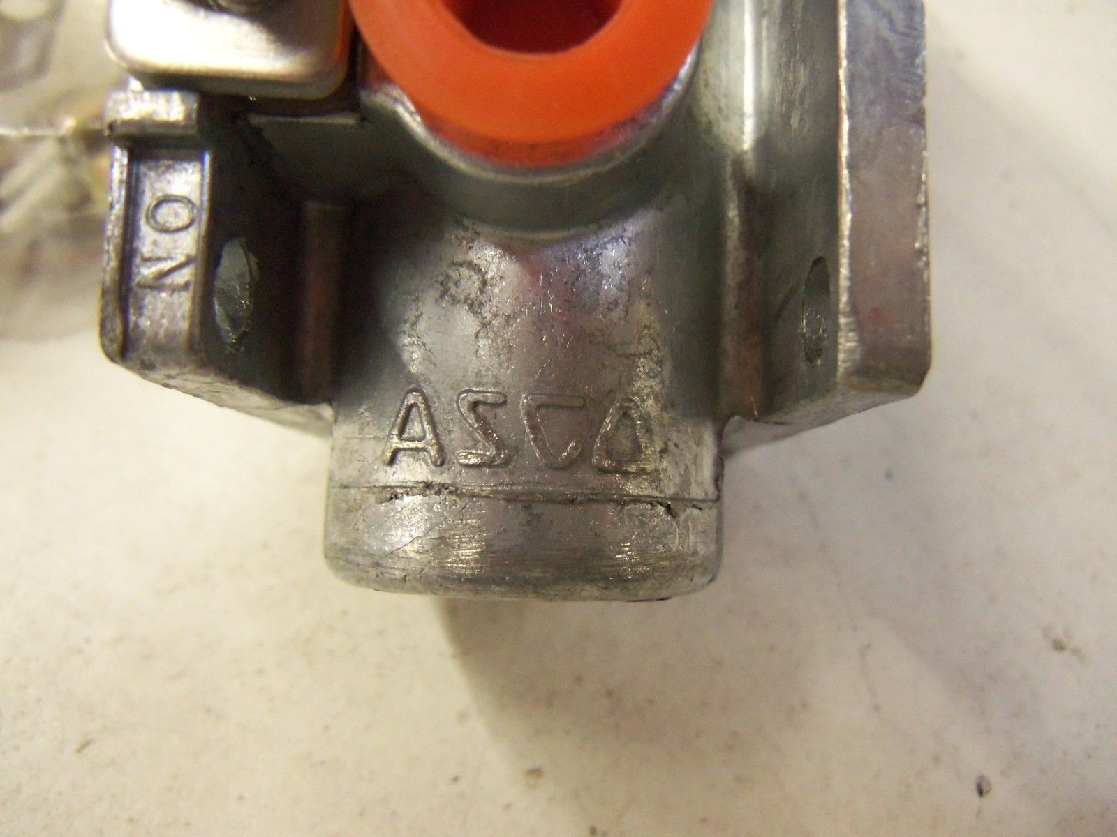 ASCO 204-558-1 *NEW NO BOX*
