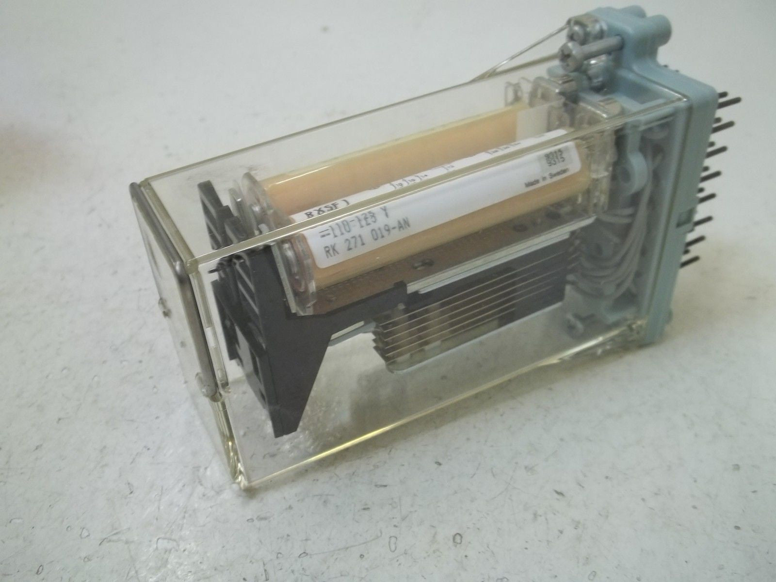 ASEA RK271019-AN RELAY 110-125V *USED*