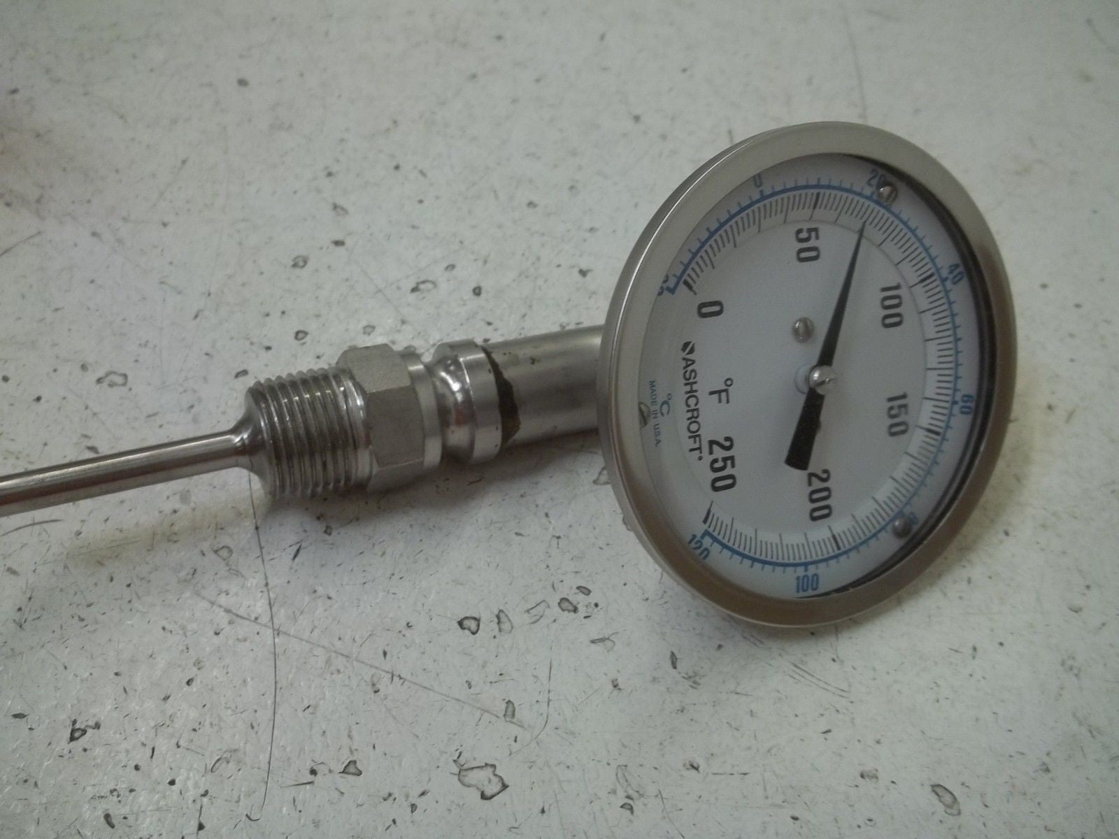 ASHCROFT 30EI60L025-0/250F&-20/120C BIMETAL THERMOMETER 2-1/2" STEM *NEW IN BOX*