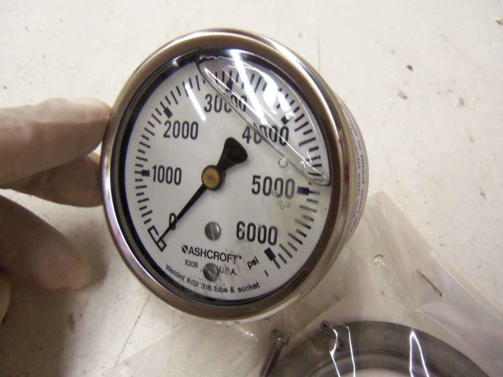 ASHCROFT 3TA43332-006 PRESSURE GAUGE 0-6000 PSI *NEW NO BOX*