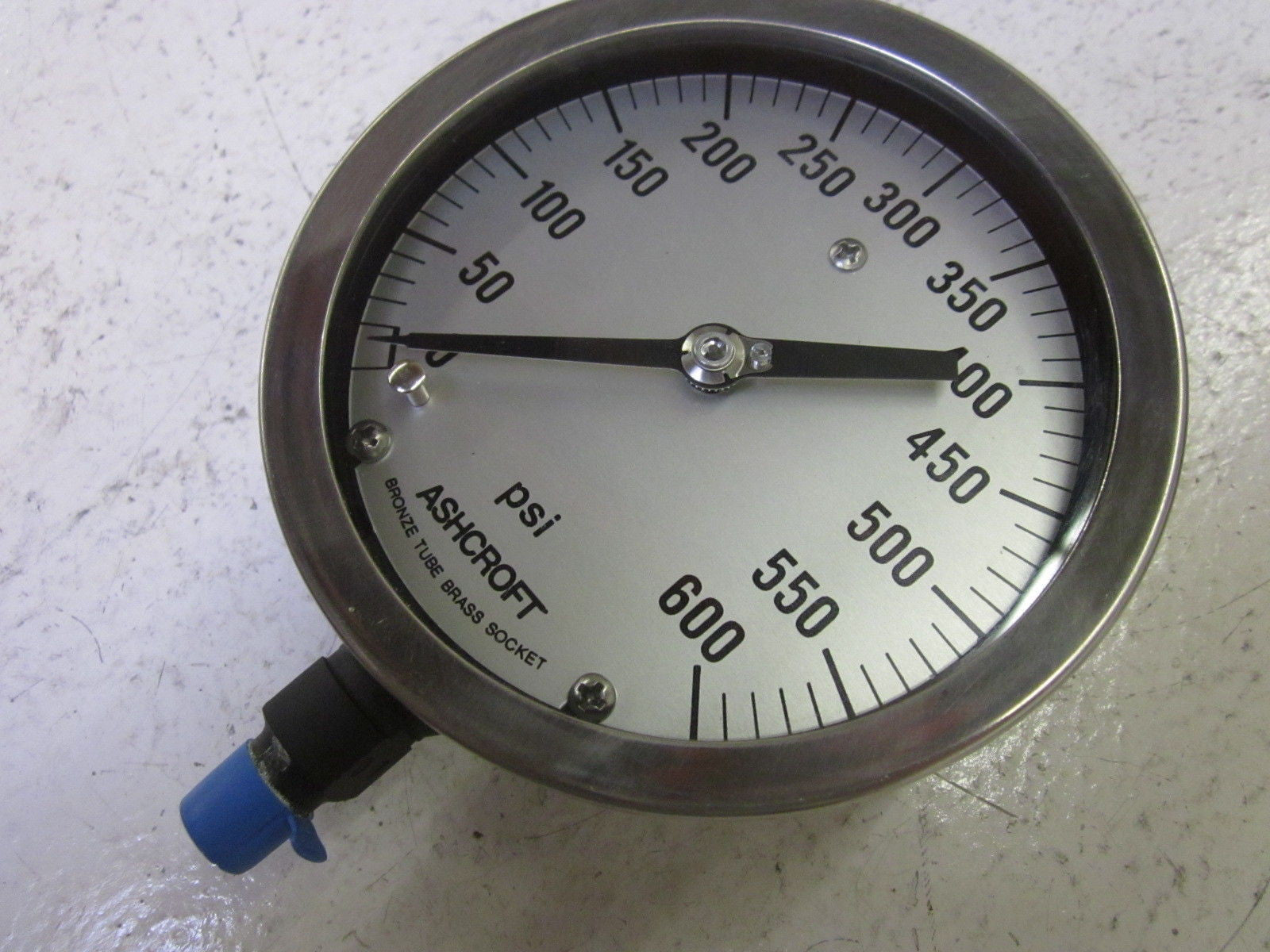 ASHCROFT 451009A02L-600# PRESSURE GAUGE 0-600 PSI *NEW IN BOX*
