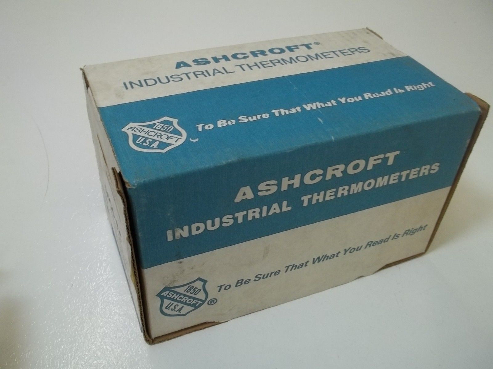 ASHCROFT 50EI60E025-50/300F BIMETAL THERMOMETER 2-1/2" STEM *NEW IN BOX*