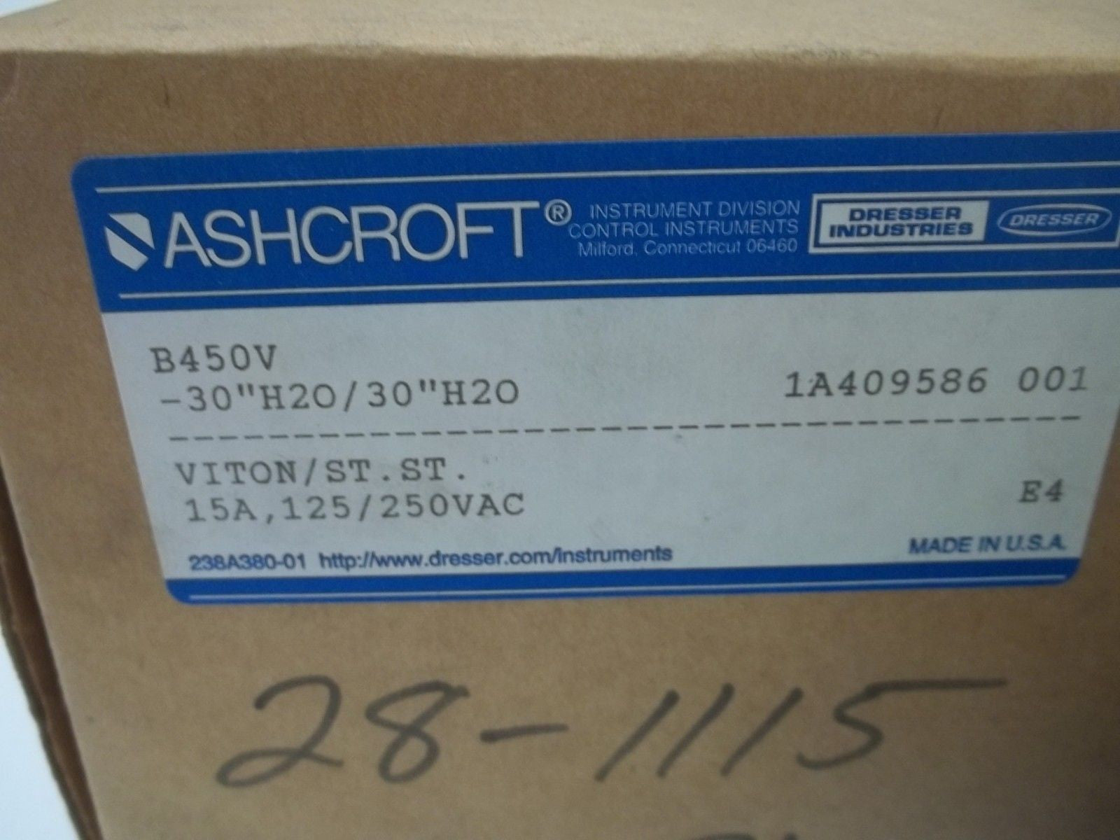 ASHCROFT B450V PRESSURE SWITCH -30"H20/30"H20 *NEW IN BOX*