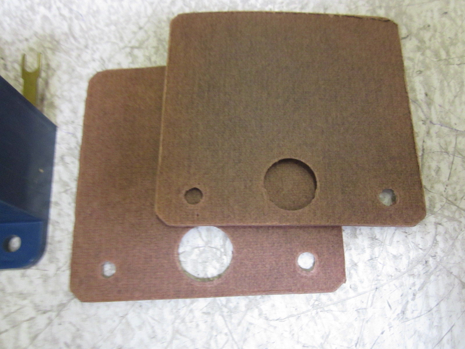 ATC SURFACE MOUNTING BRACKET ASSEMBLY 353 260 27 00 *NEW IN BOX*