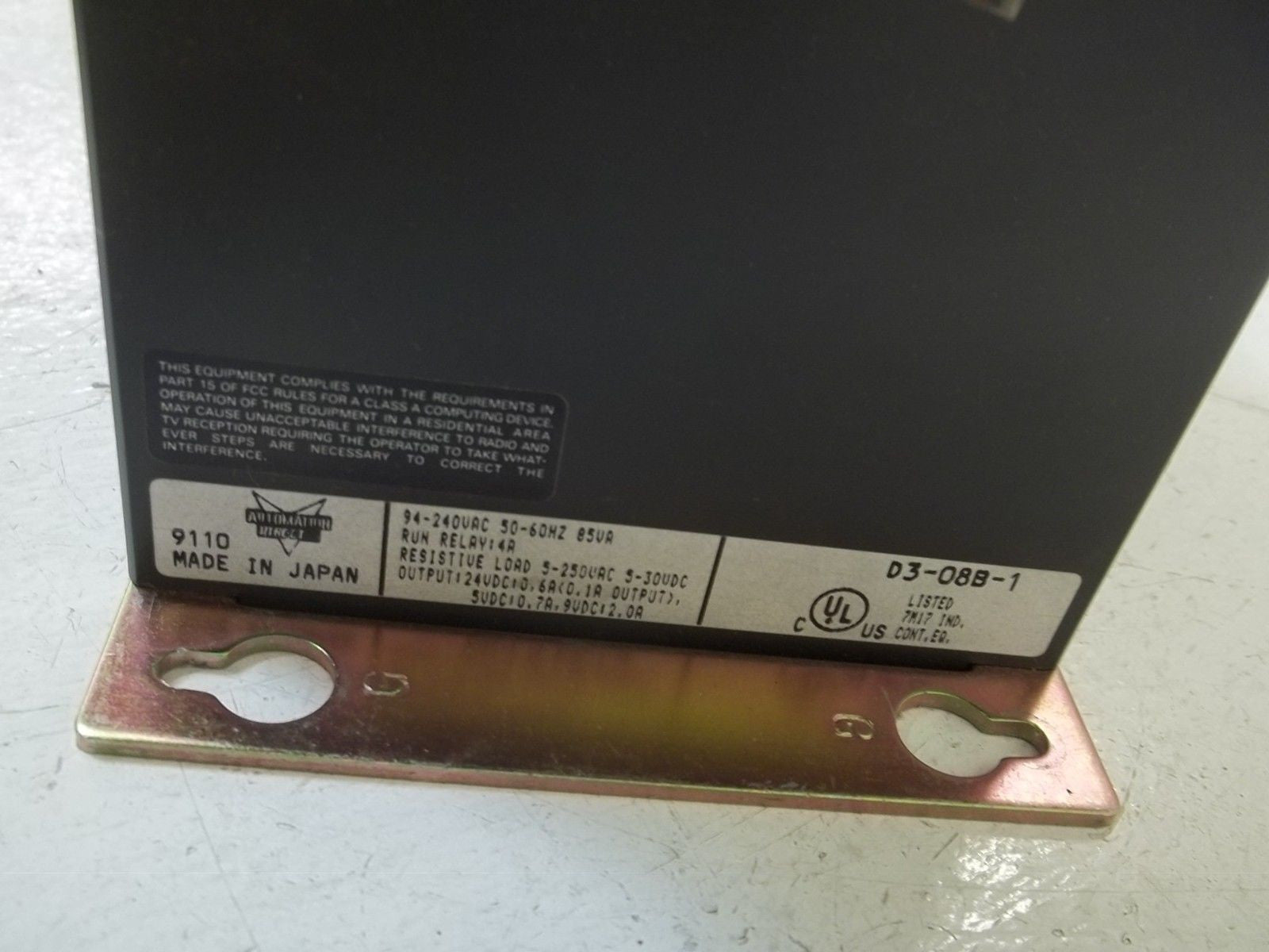AUTOMATIC DIRECT D3-08B-1 WITH D3-422-DCU *USED*