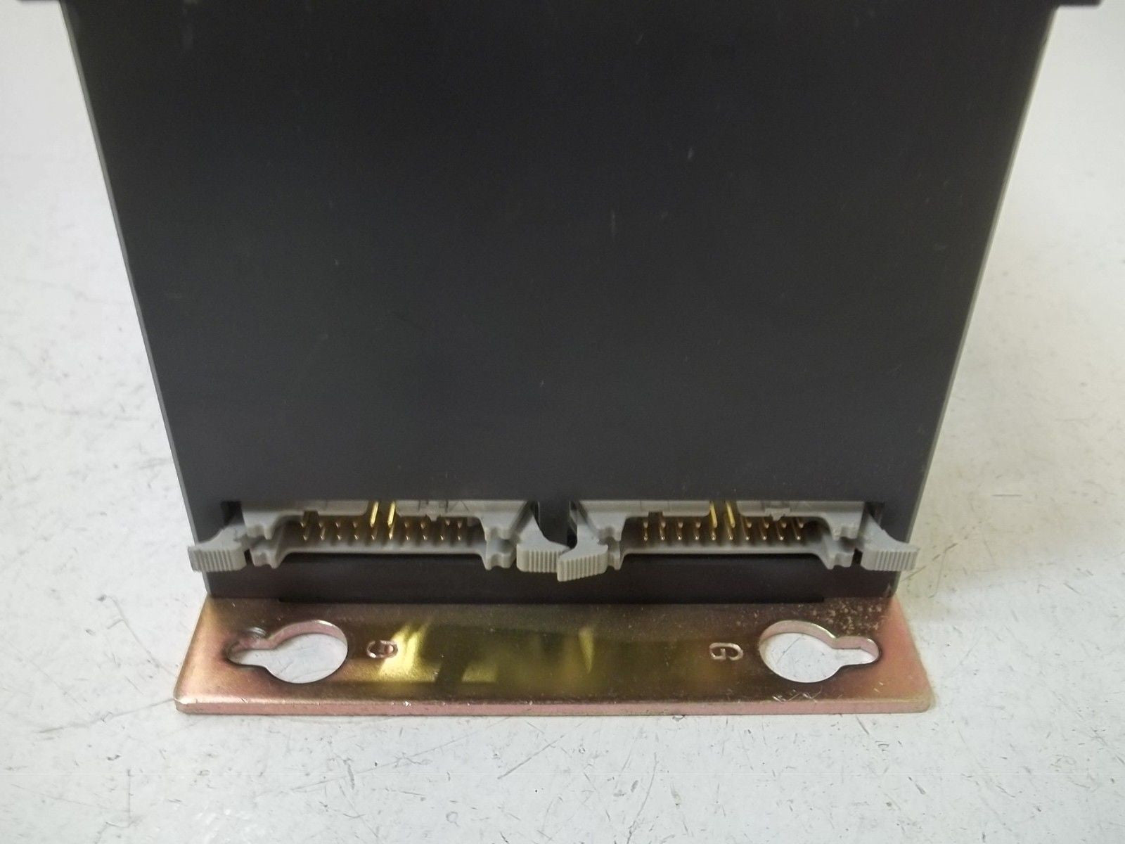 AUTOMATIC DIRECT D3-08B-1 WITH D3-422-DCU *USED*