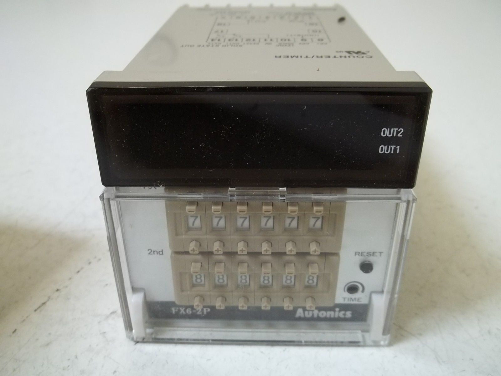 AUTONICS FX6-2P COUNTER/TIMER *NEW IN A  BOX*