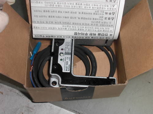 AUTONICS BUD-50S PHOTO SENSOR *NEW IN BOX*