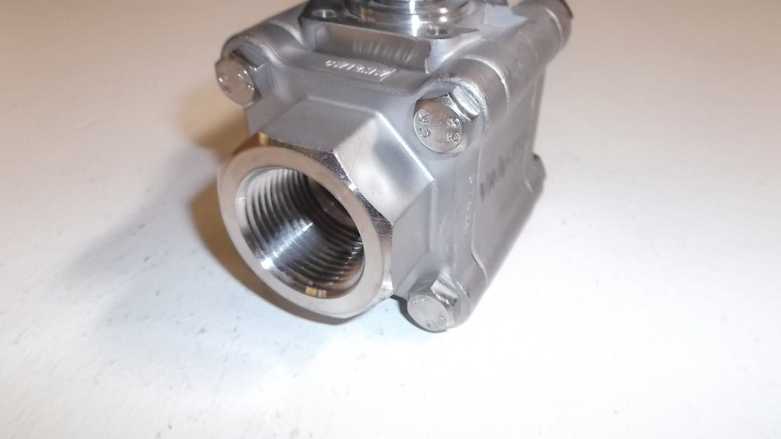 AVCO BALL VALVE 116 *USED*