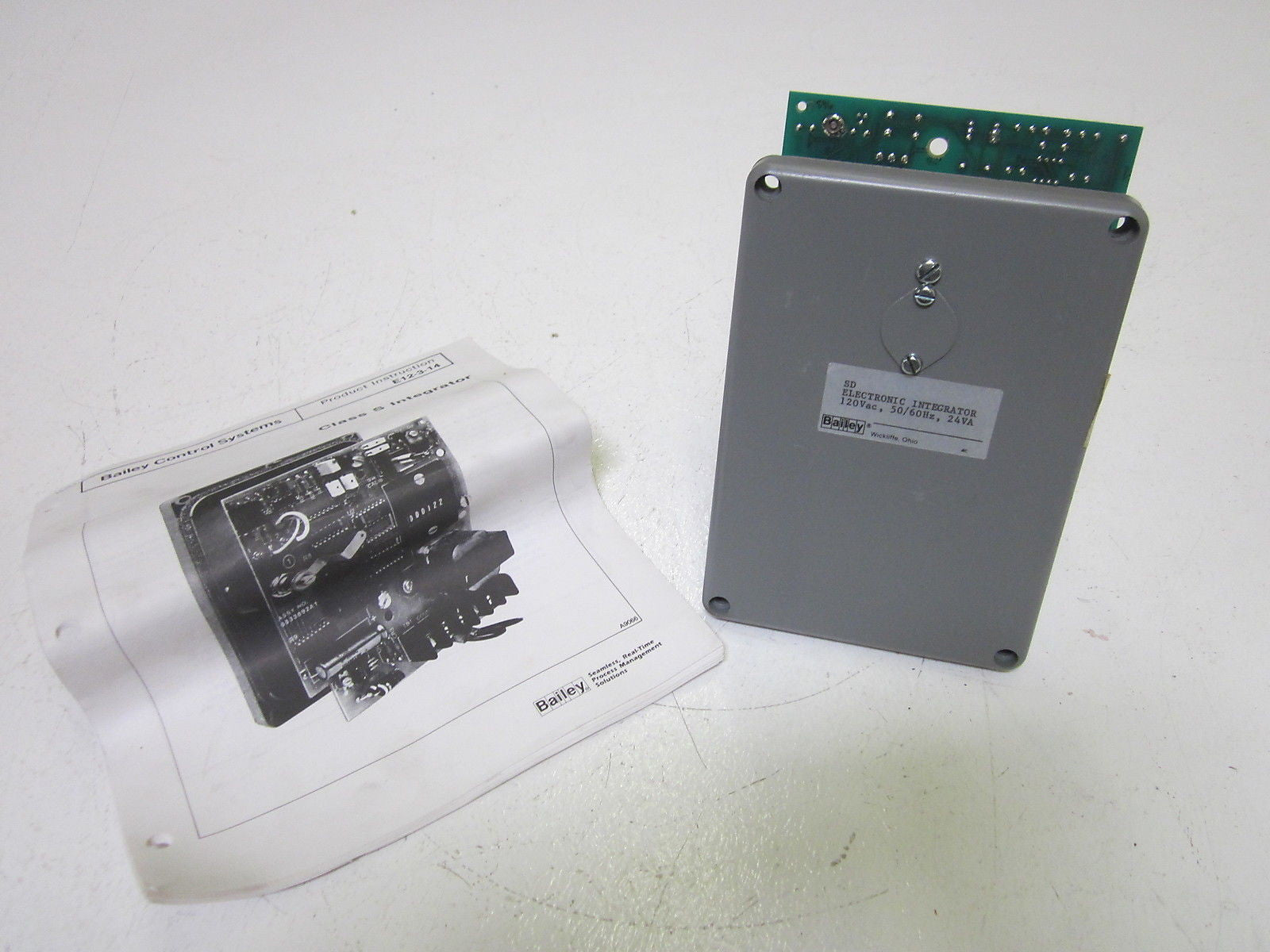 BAILEY SD ELECTRONIC INTEGRATOR 120VAC *USED*