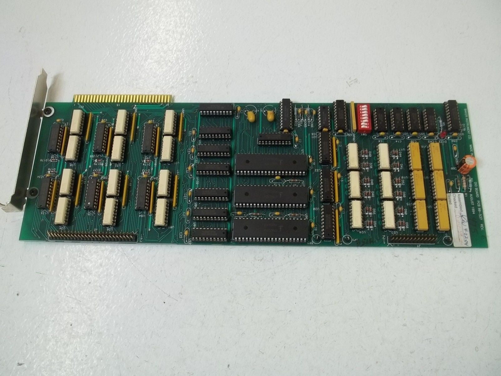 BAKER INSTRUMENT CO. PCB 80-537 REV.E DIO BOARD *USED*
