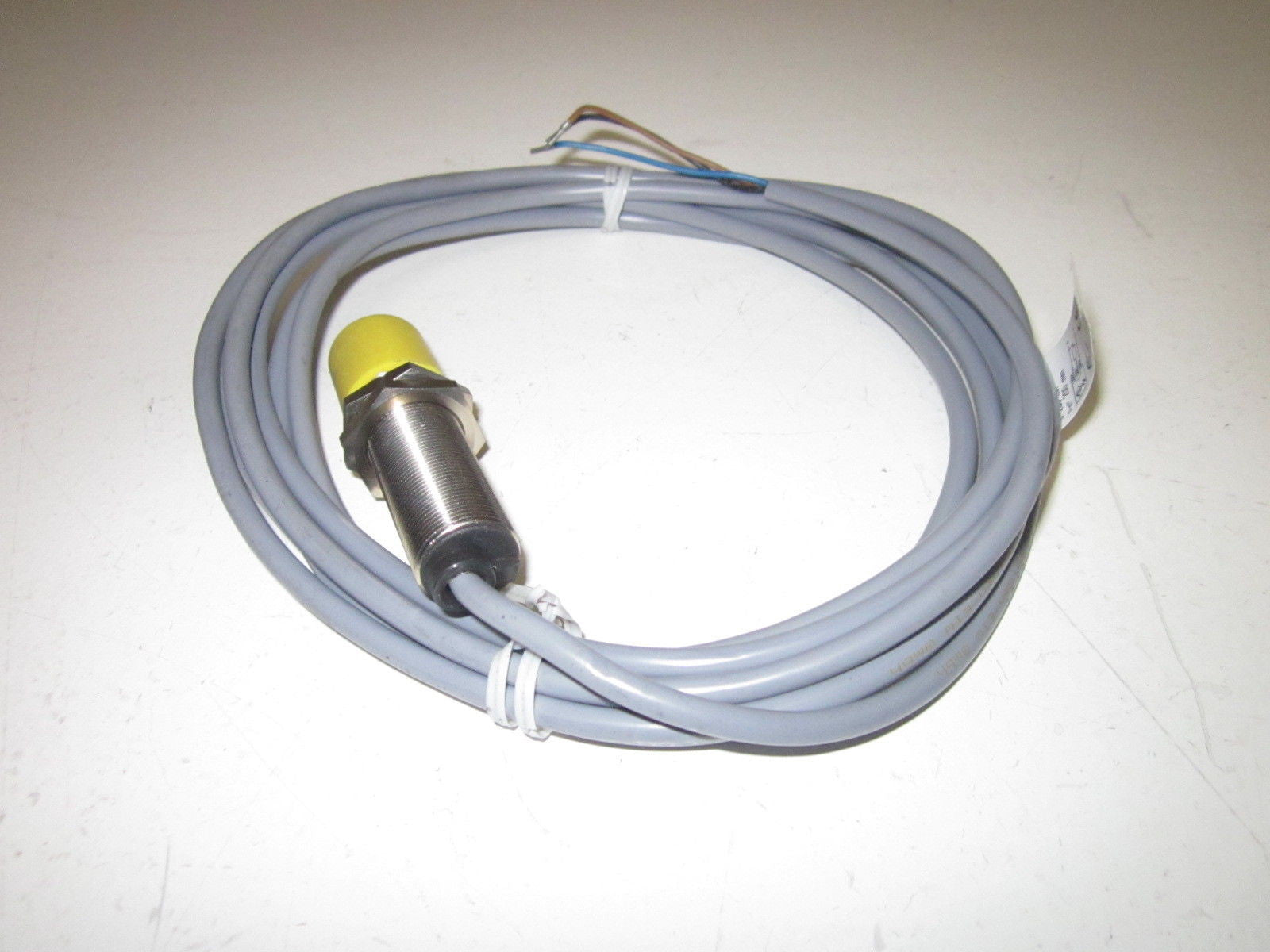 BALLUFF B0S 18M-NS-1XB-E4-C *NEW NO BOX*