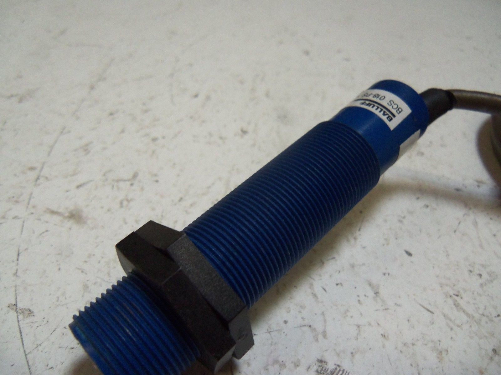 BALLUFF BCS-018-PS-1-Y PROXIMITY SWITCH *USED*