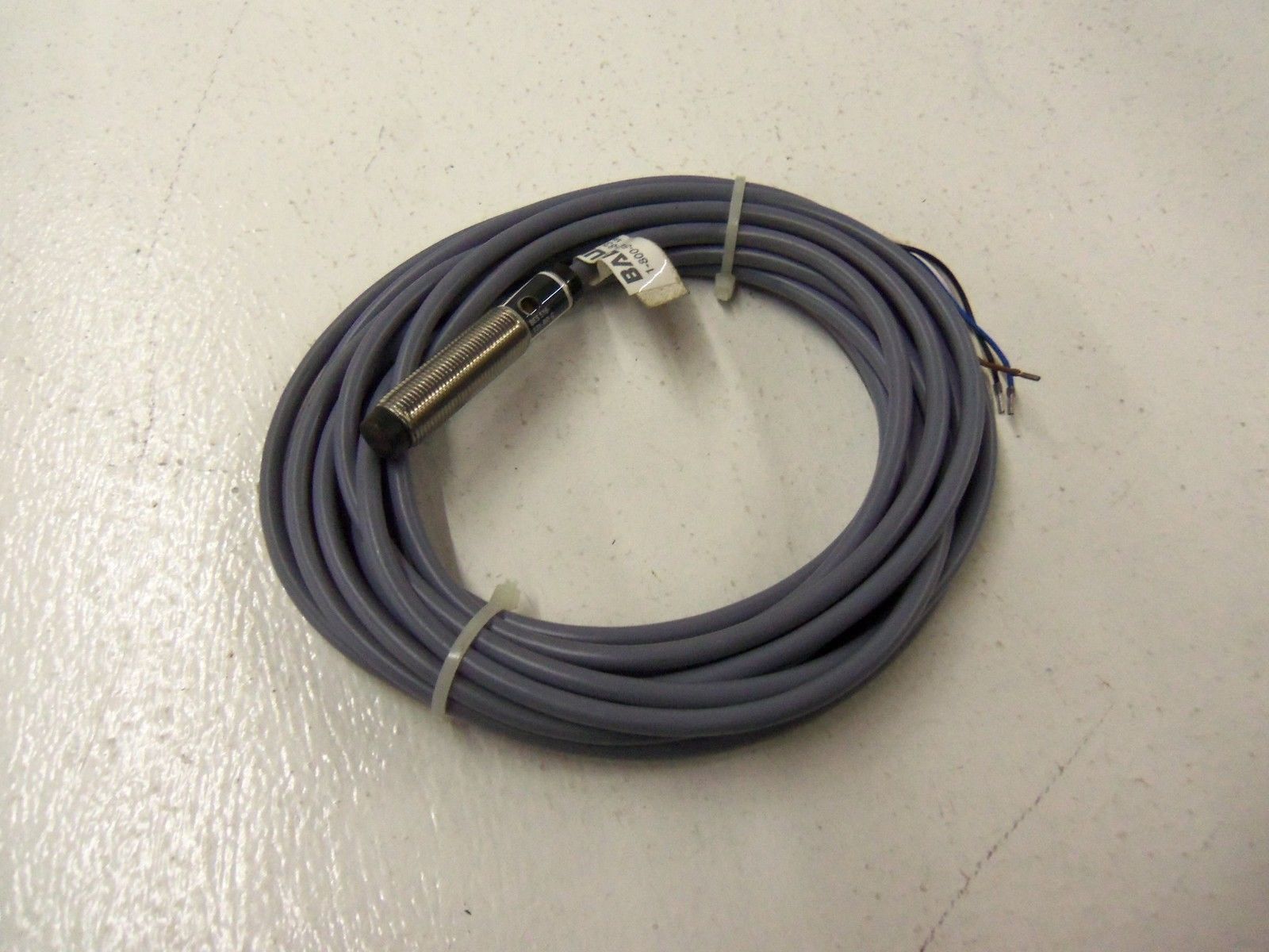 BALLUFF BES516-131-BO-C PROXIMITY SENSOR *NEW NO BOX*