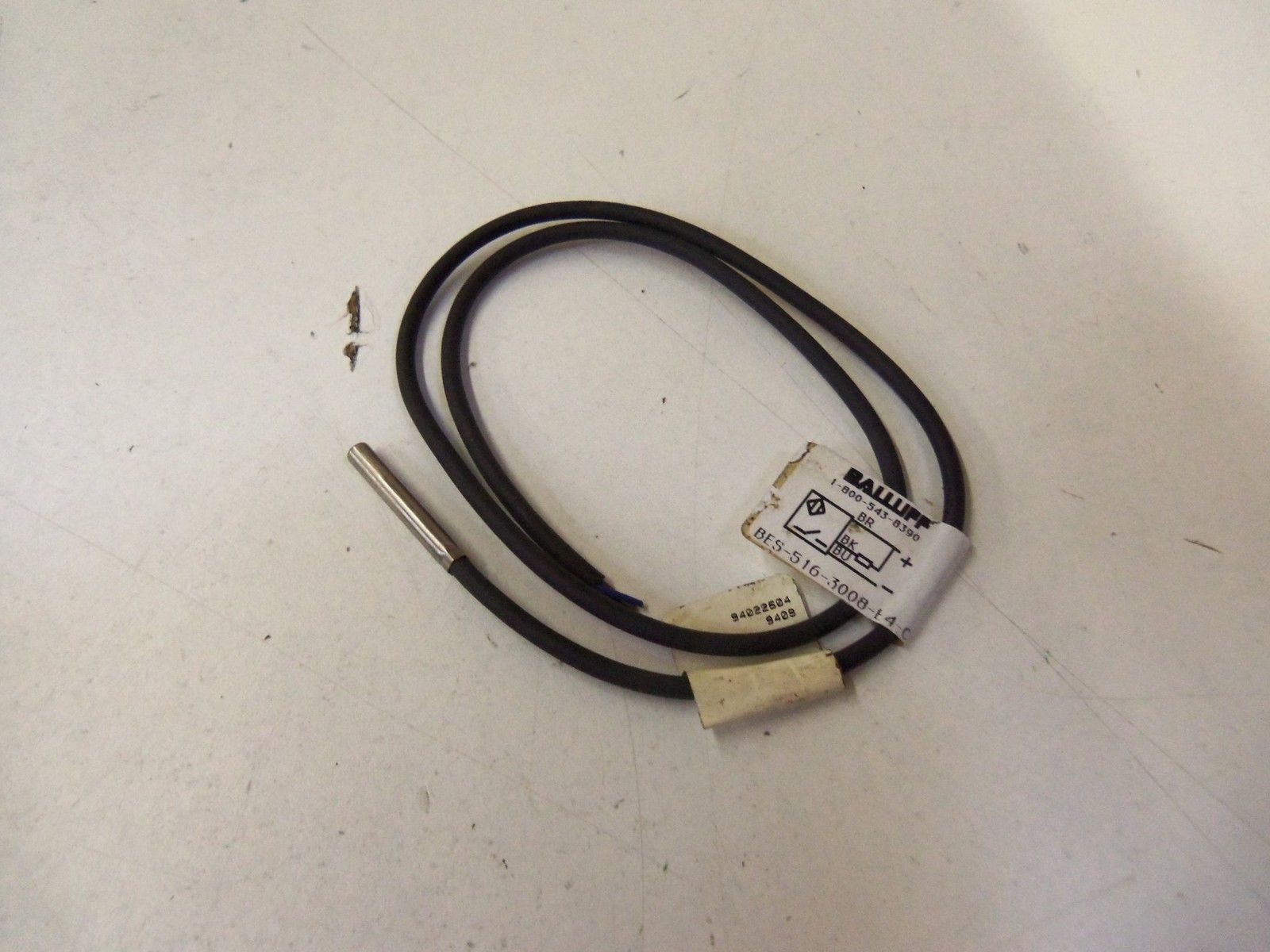BALLUFF BES-516-3008-E4-C-PU-5 *USED*
