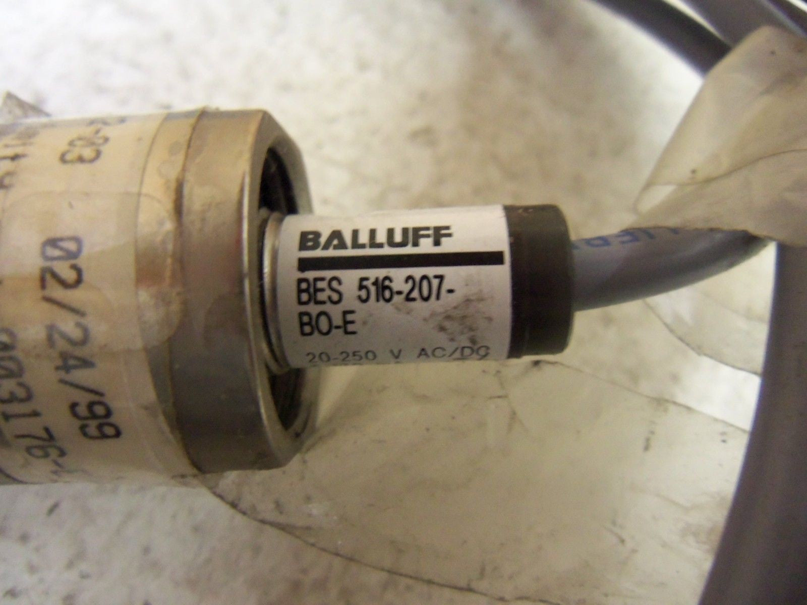 BALLUFF BES516-207-BO-E PROXIMITY SENSOR *USED*