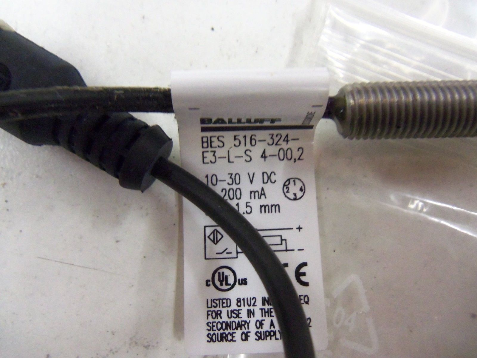 BALLUFF BES 516-324-E3-L-S4-00,2 *NEW IN BOX*