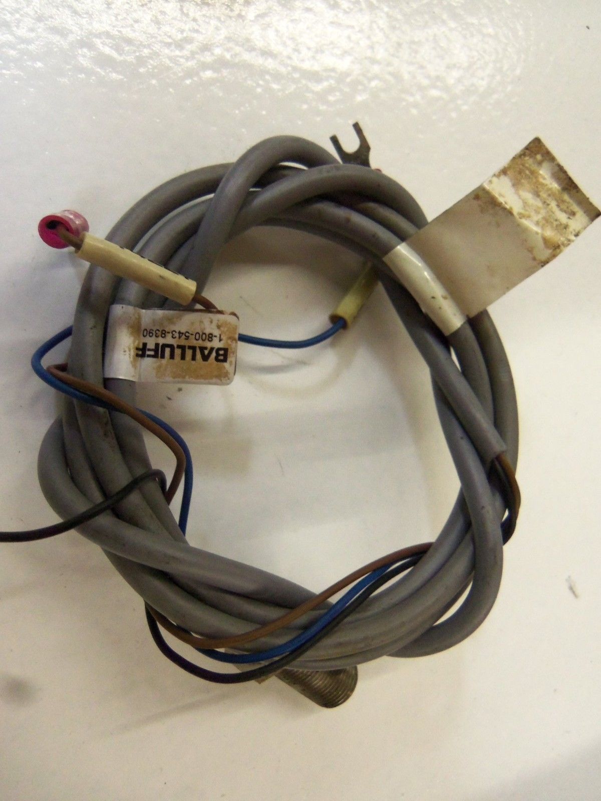 BALLUFF BES 516-329-E4-Y *USED*