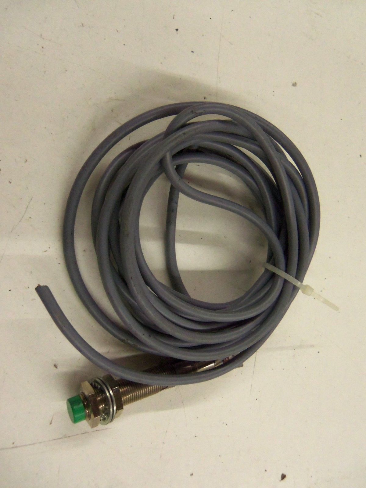 BALLUFF BES 516-356-A0-Y *USED *