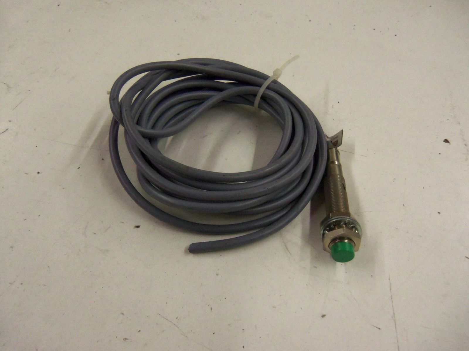 BALLUFF BES 516-356-A0-Y *USED *