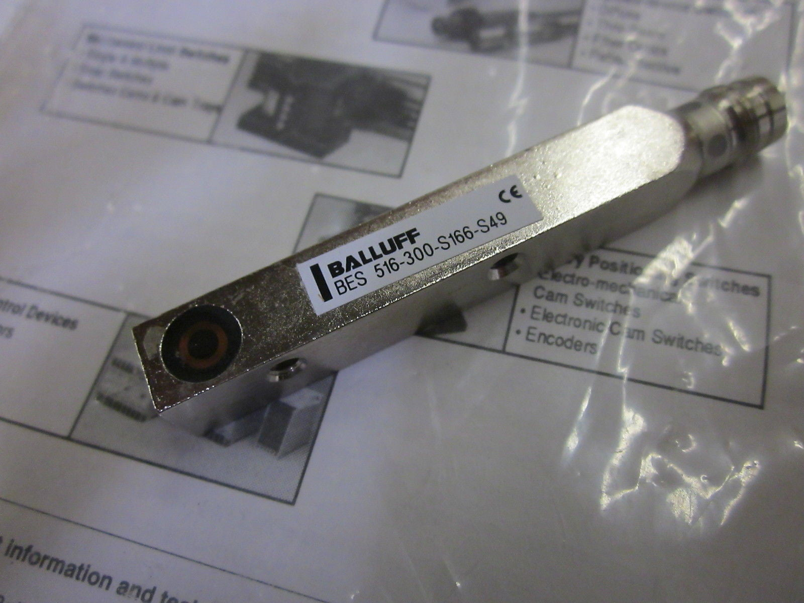 BALLUFF BES 516-371-G-E5-C-S49 INDUCTIVE SENSOR 10-30VDC *NEW IN A FACTORY BAG*