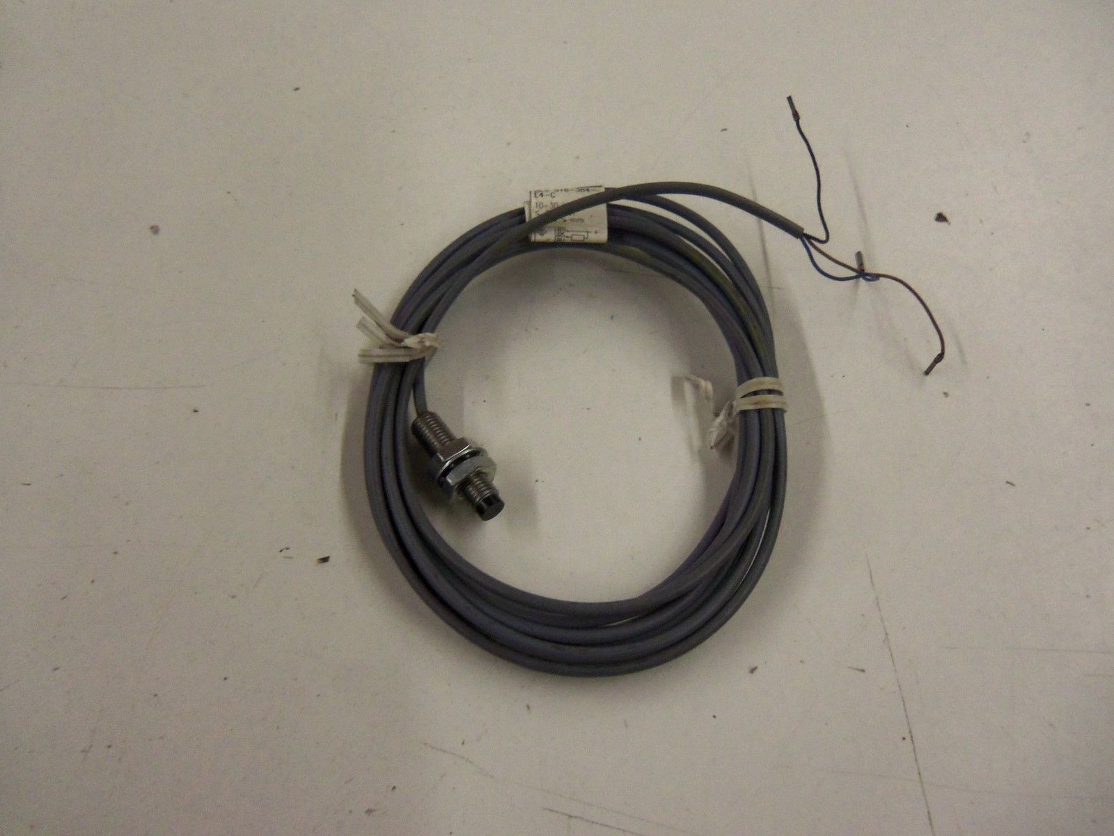 BALLUFF BES 516-384-E4-C *USED*