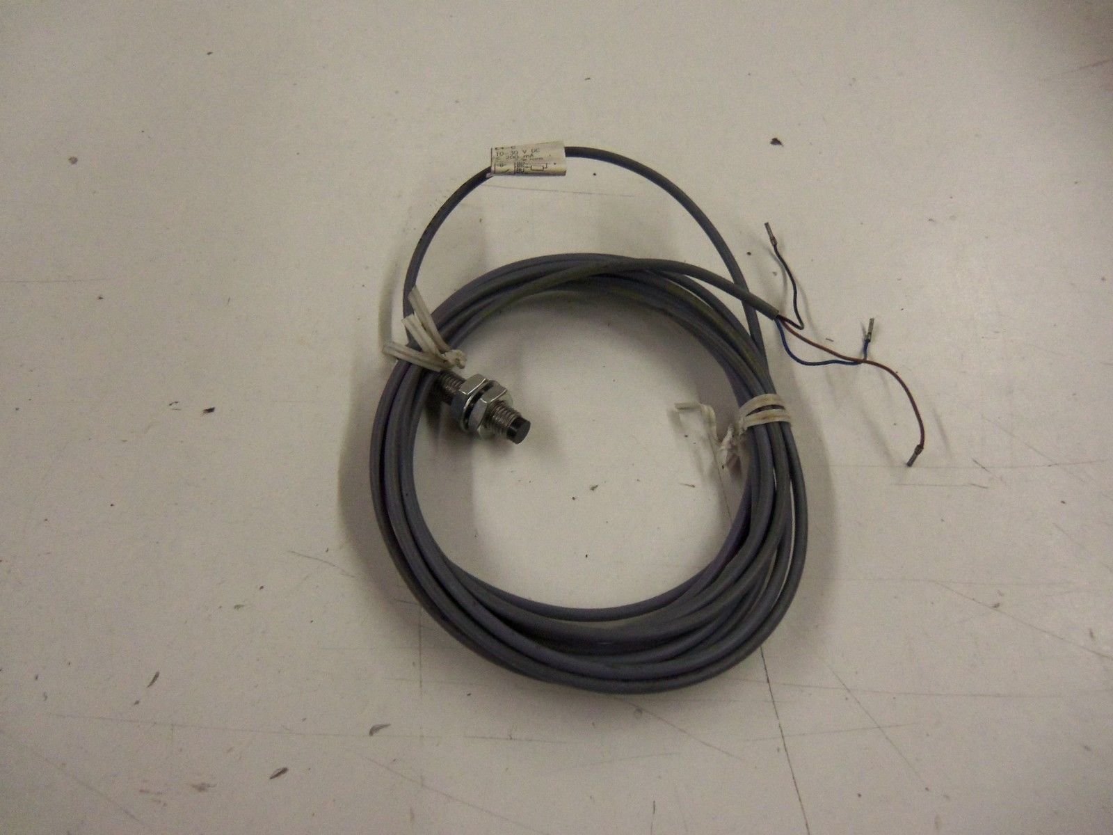 BALLUFF BES 516-384-E4-C *USED*