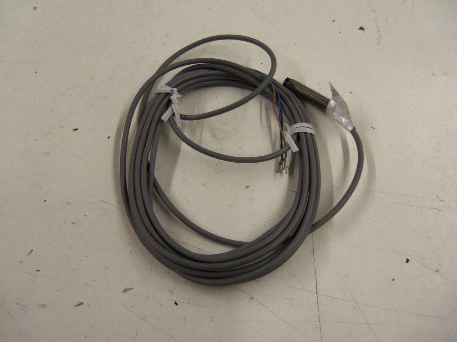 BALLUFF BES 516-384-E4-C-03 *USED*