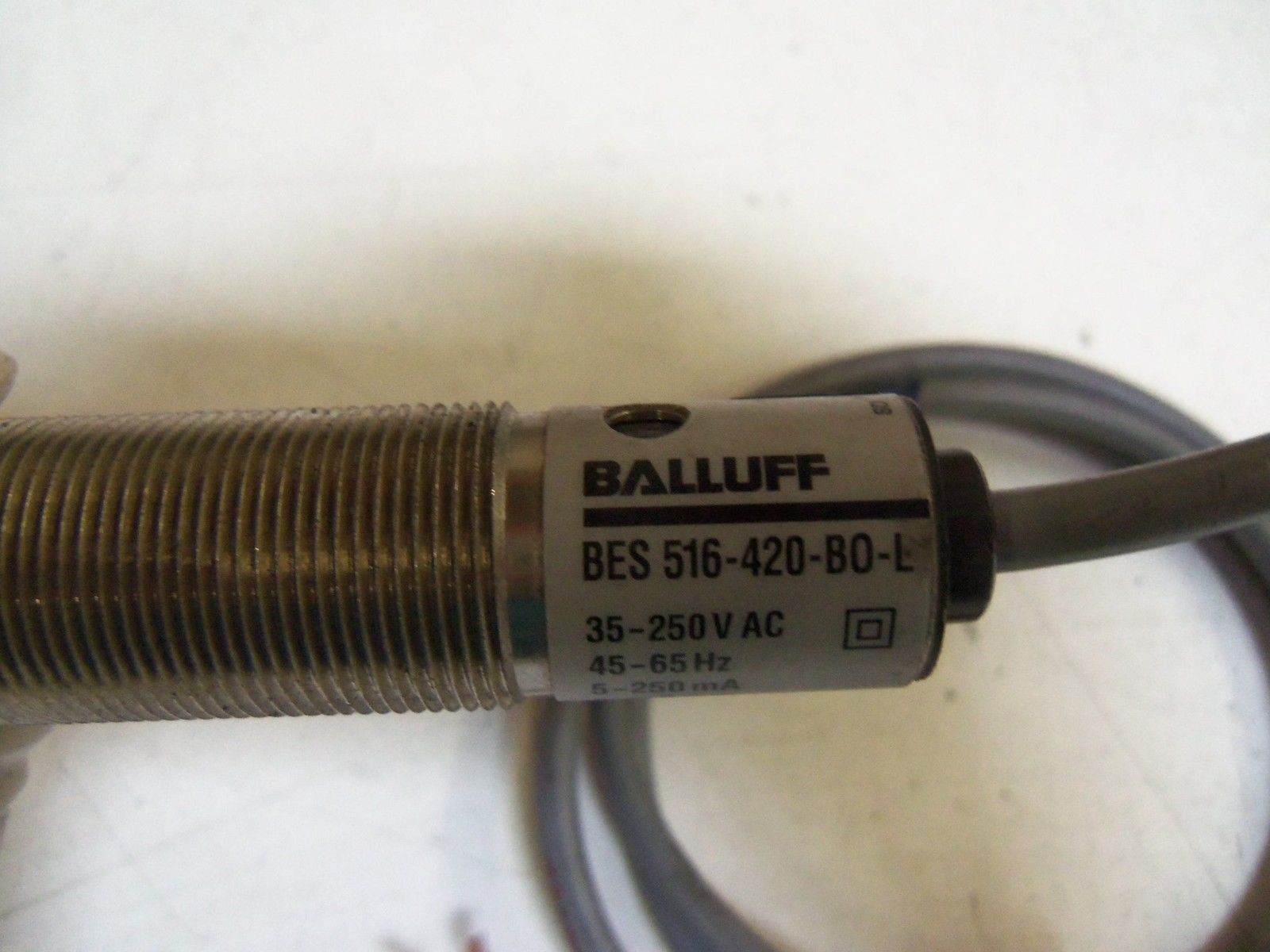 BALLUFF BES 516-420-B0-L *USED*